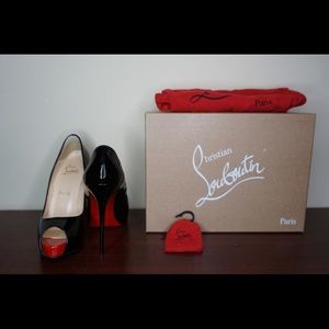 Authentic New Very Prive Christian Louboutin